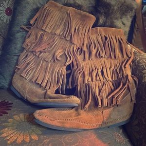 Minnetonka Fringe Boots